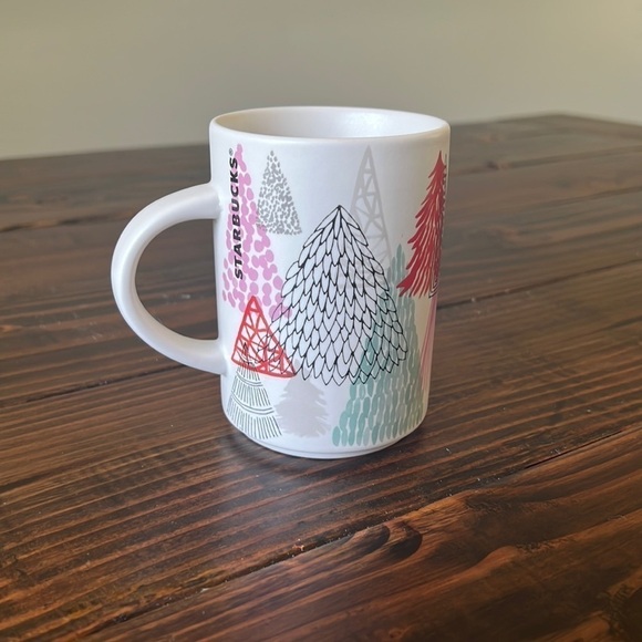 Starbucks Christmas Winter 2017 12 oz Stoneware Mug - Picture 1 of 6